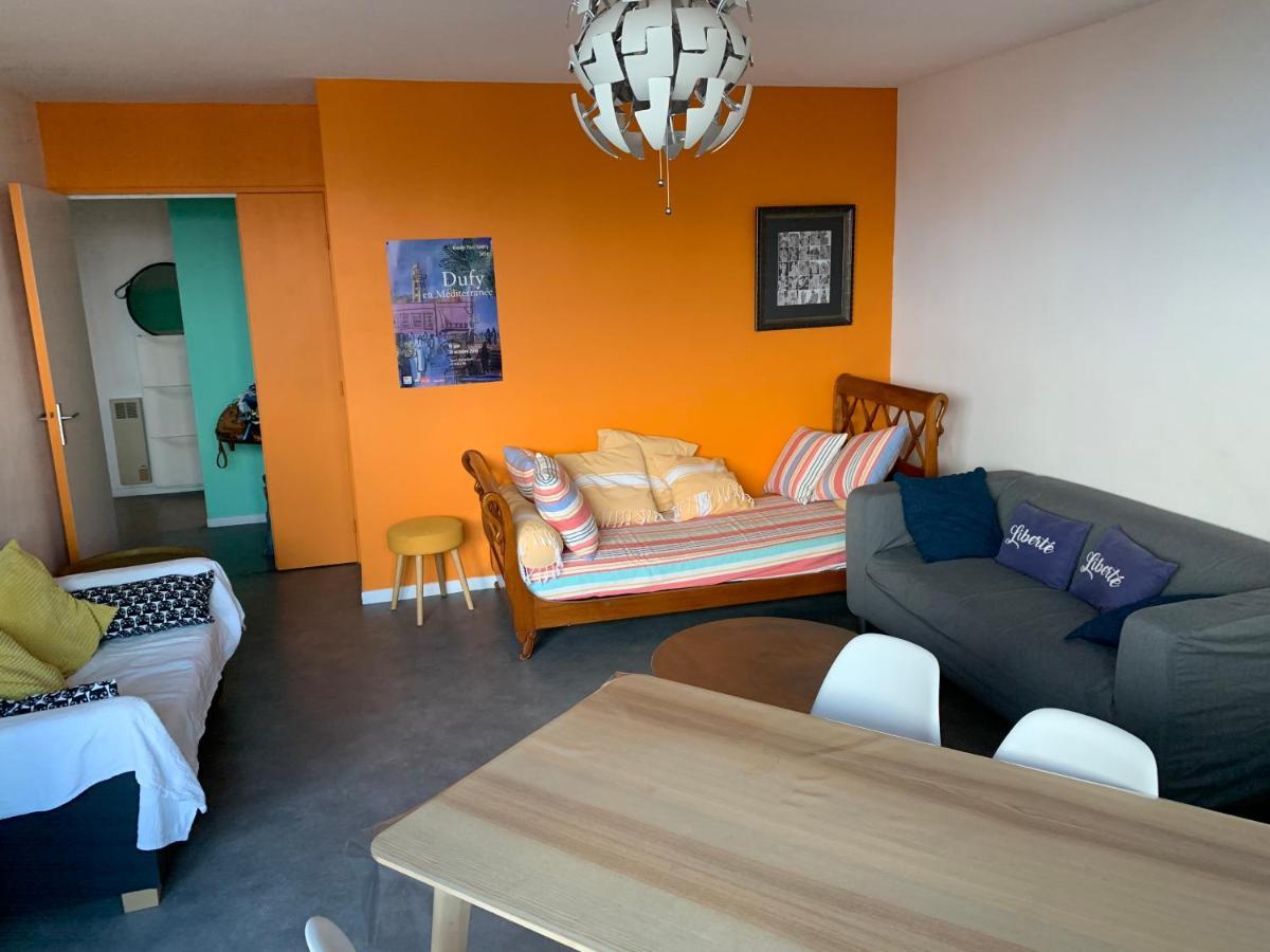 Avec Piscine Et Box, Vue Sur Appartement
